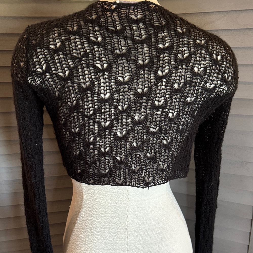 Black knit Tie-Front Cardigan/shrug w/bell sleeves - Picture 5 of 11